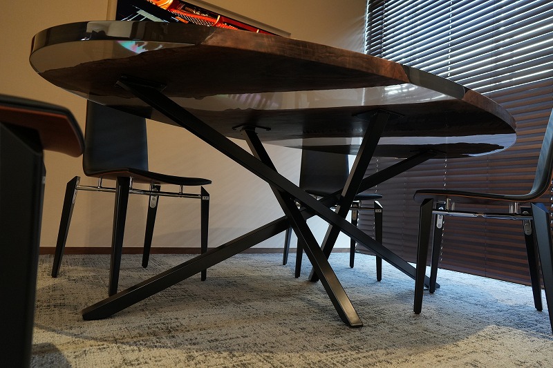 クラロウォールナット 楕円レジンテーブル