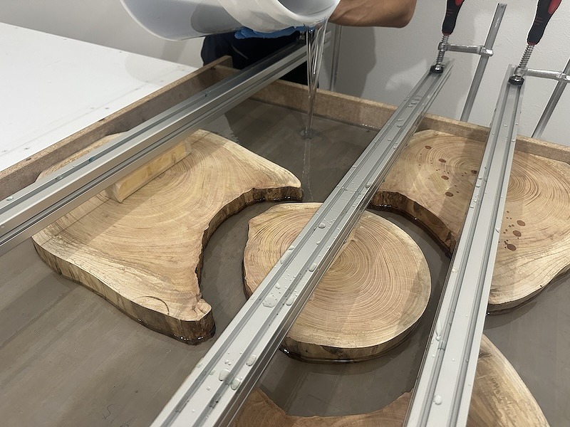 レジンテーブル　流し込み