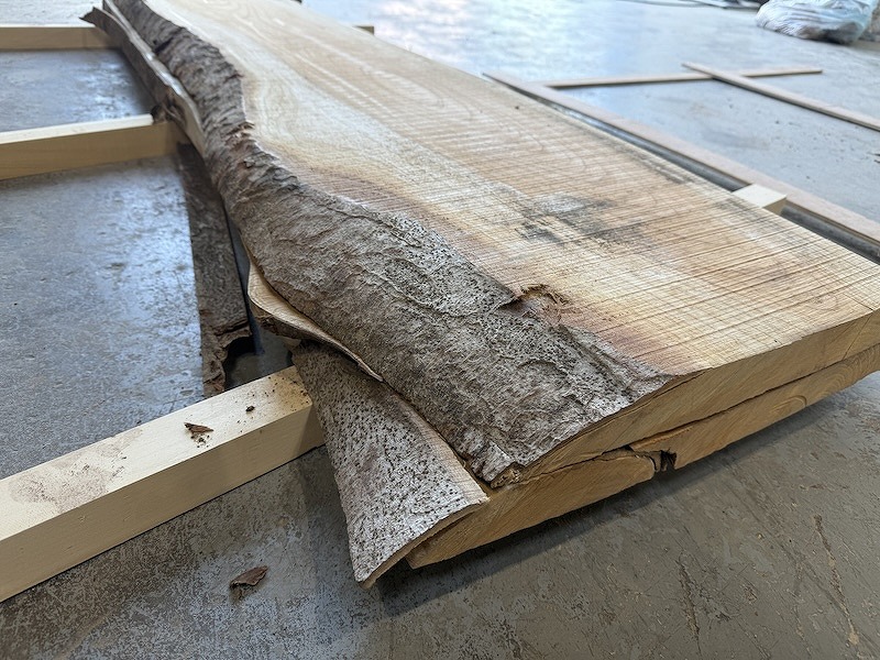 レジンアートパネルの木材