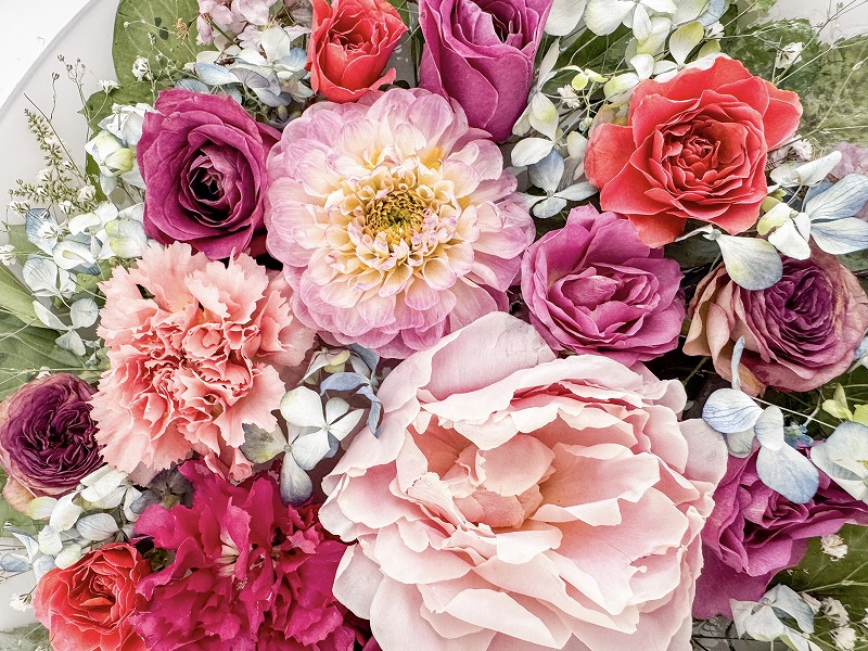 フローラレジンテーブルの製作風景