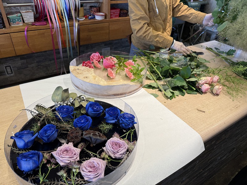 フローラレジンテーブルの製作風景