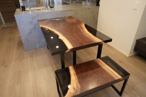 レジンテーブルの木材