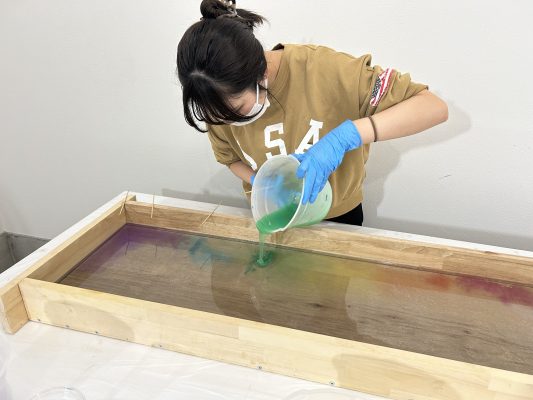 大学生卒業制作協力　レジンテーブル