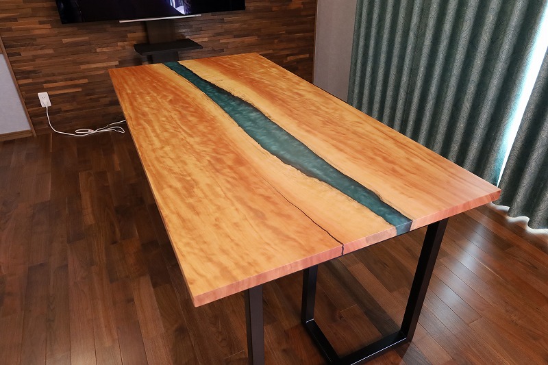 【東京都】ボセ×simodaブルー リバーテーブル レジンテーブル