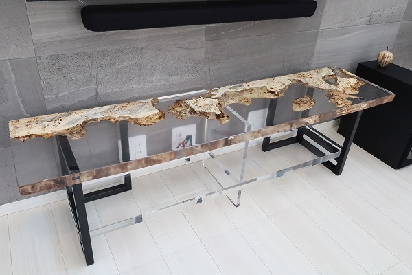 【東京都】ポプラ×クリア レジンカウンター