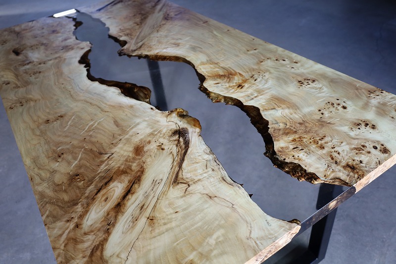 【神奈川県】ポプラ×クリア レジンテーブル