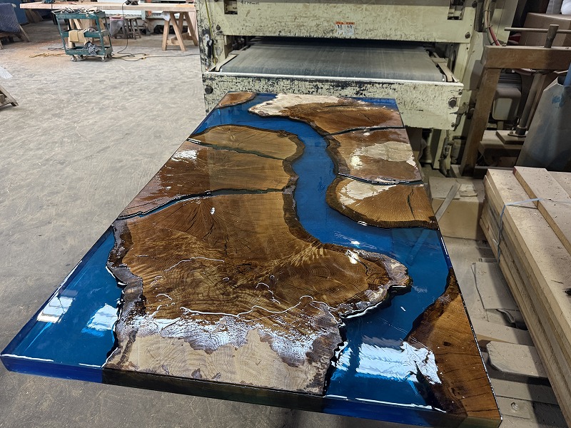 富士樹海ナラ　持ち込みレジンテーブル