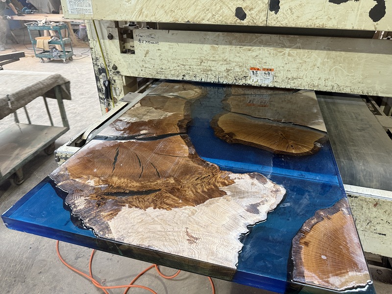 富士樹海ナラ　持ち込みレジンテーブル