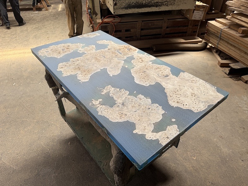 ポプラレジンテーブル