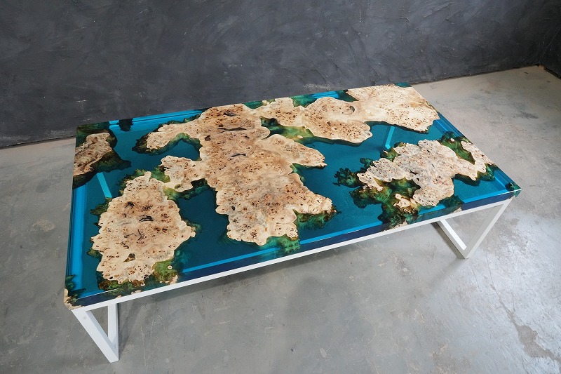 【東京都港区】ポプラ×クリアブルー レジンテーブル