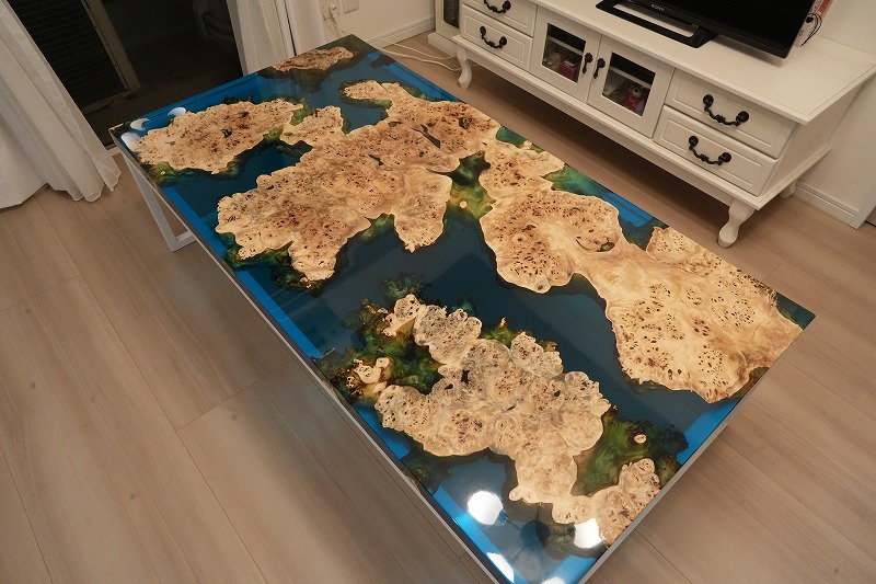 ポプラレジンテーブル