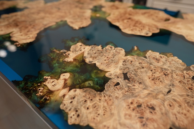 【東京都港区】ポプラ×クリアブルー レジンテーブル