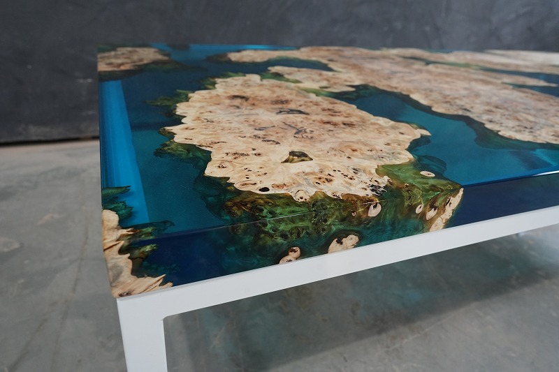 【東京都港区】ポプラ×クリアブルー レジンテーブル