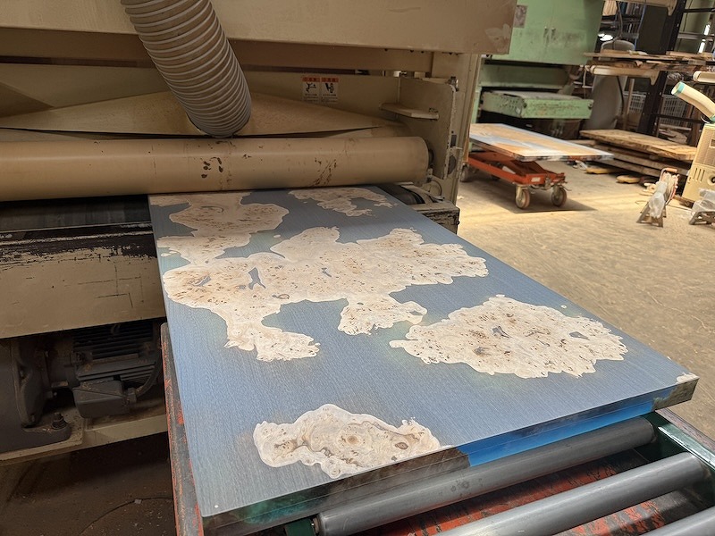 ポプラレジンテーブル