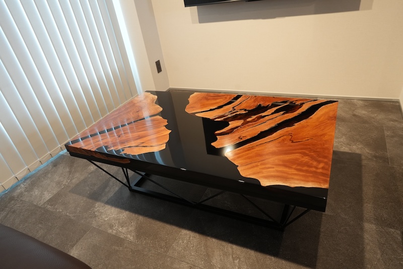 【愛知県名古屋市】持ち込み欅×darkⅣレジンテーブル