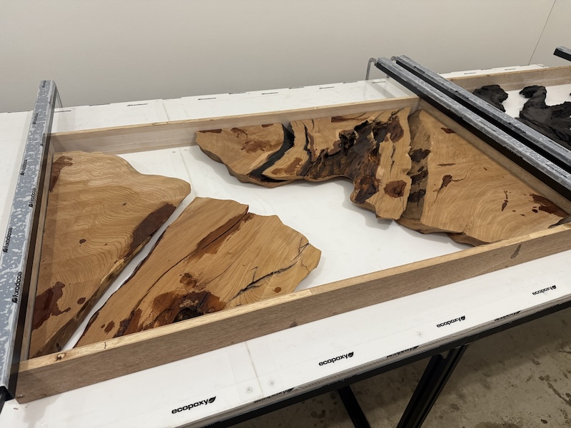 神代杉レジンテーブル