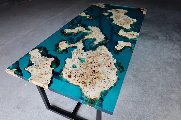 【静岡県別荘地】ポプラ×simodaクリアブルー レジンテーブル