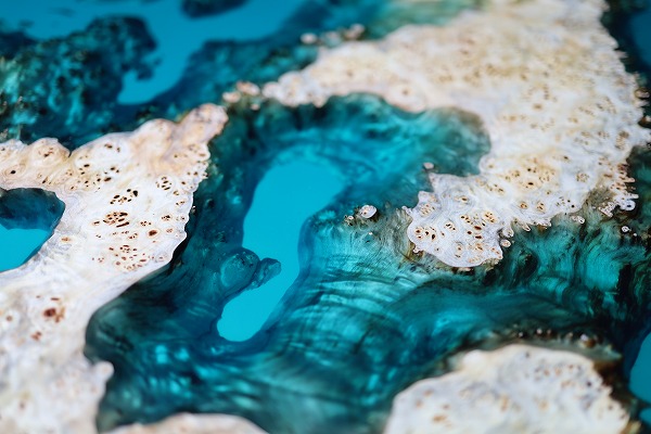 【静岡県別荘地】ポプラ×simodaクリアブルー レジンテーブル