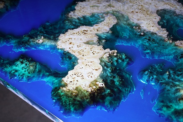 【静岡県別荘地】ポプラ×simodaクリアブルー レジンテーブル