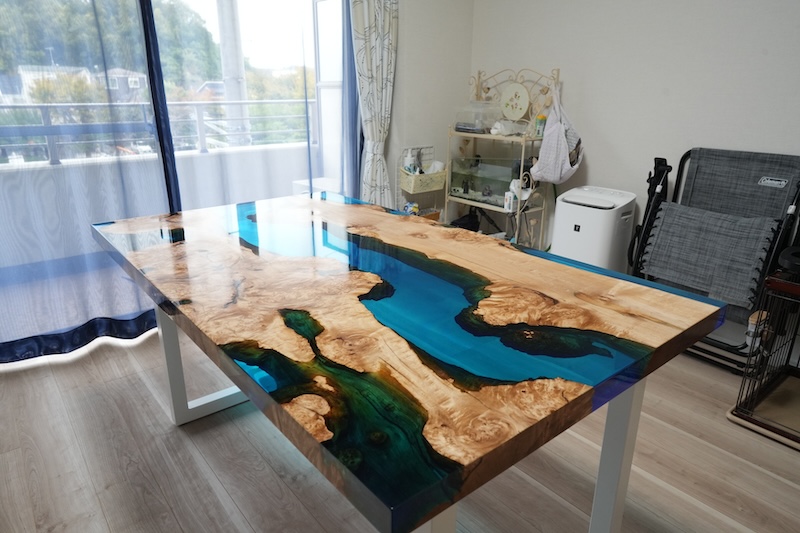 【神奈川県鎌倉市】カエデ×クリアブルー レジンテーブル