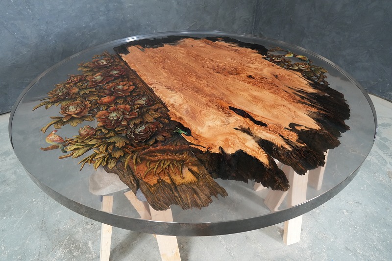 【東京都港区】屋久杉彫り物レジンテーブル