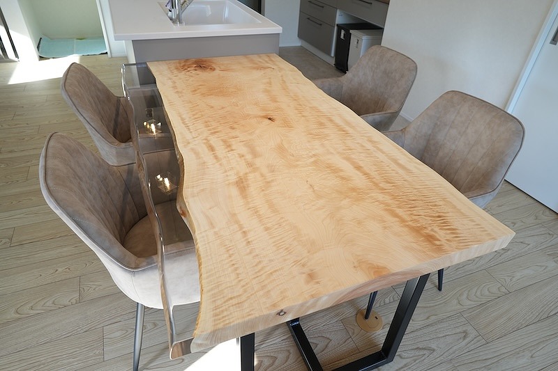 【静岡県】栃×PREMIUMクリアレジンテーブル