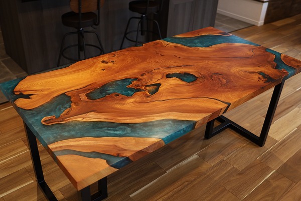 【静岡県】持ち込み欅×ブルーシャイン レジンテーブル