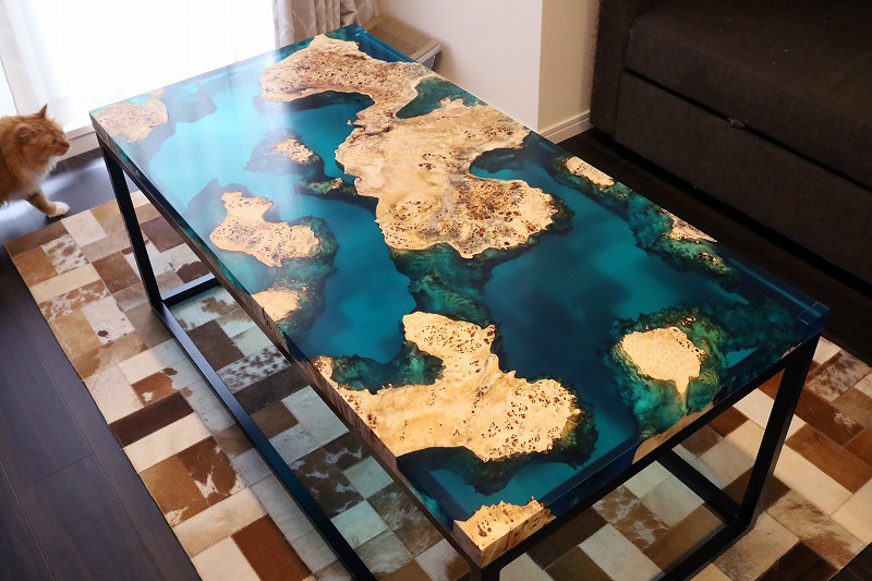 【東京都】ポプラ×simodaクリアブルー レジンテーブル