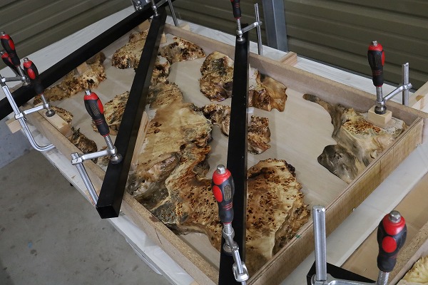 ポプラレジンテーブル