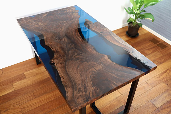 【福井県】クラロウォールナット×sinkaiブルー レジンテーブル