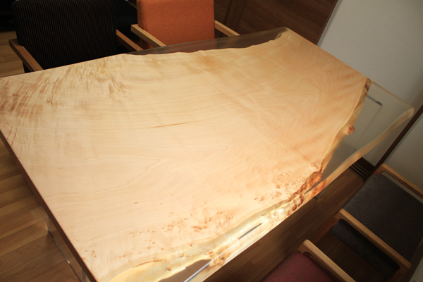 【静岡県】栃×クリア レジンテーブル