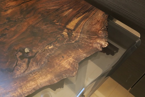 【東京都】クラロウォールナット×darkクリア レジンテーブル