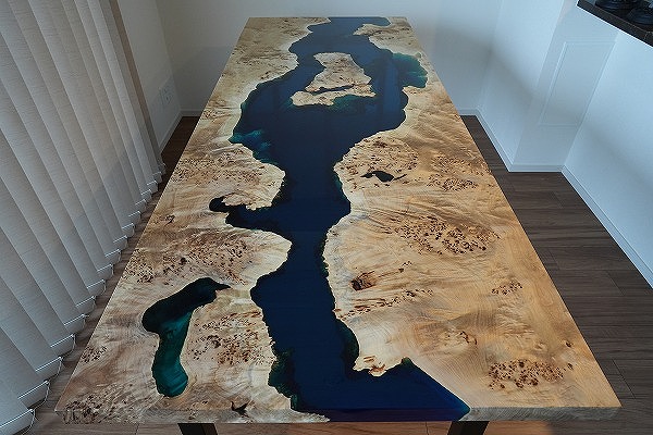 【愛知県名古屋市】ポプラ×sinkaiブルー レジンテーブル