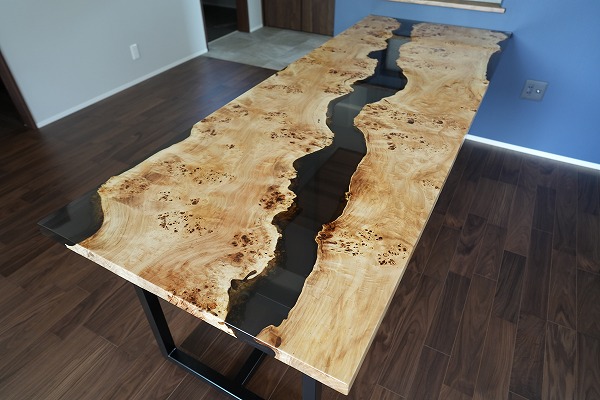 【静岡県】ポプラ×darkⅡクリア　レジン　ダイニングテーブル
