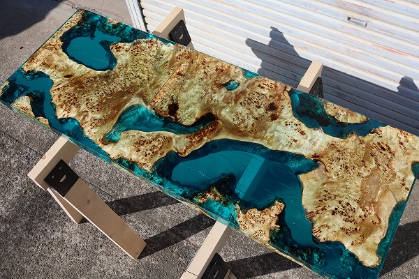 レジンテーブル