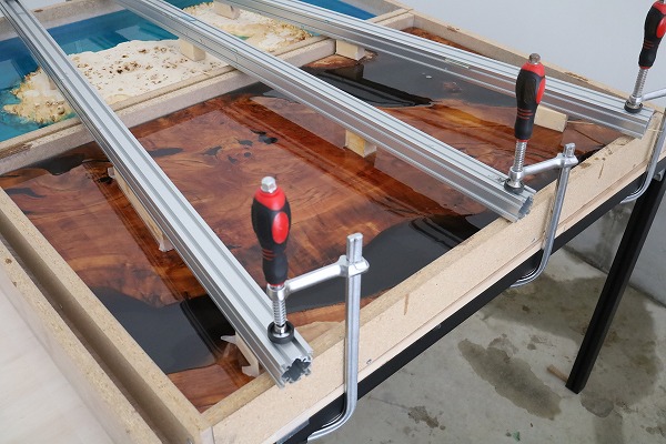 レジンテーブル