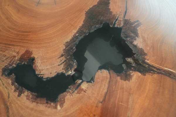 【神奈川県横浜市】欅×darkⅡクリア レジンテーブル