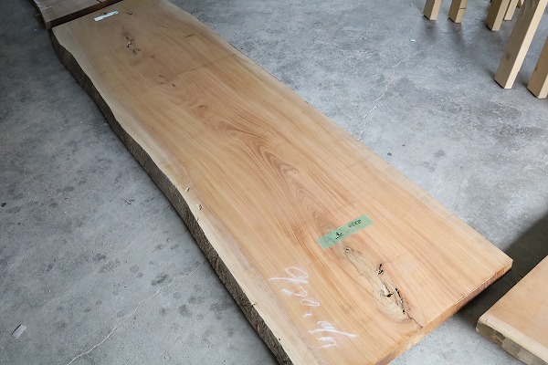 レジンテーブル 倉庫