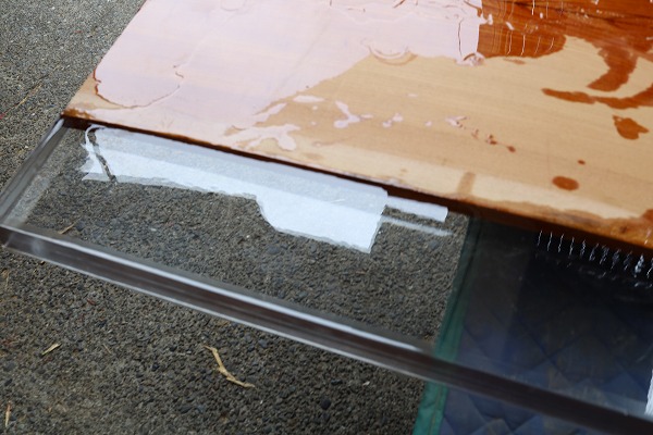 レジンテーブル 倉庫