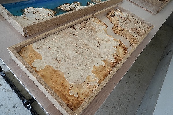 レジンテーブル 倉庫