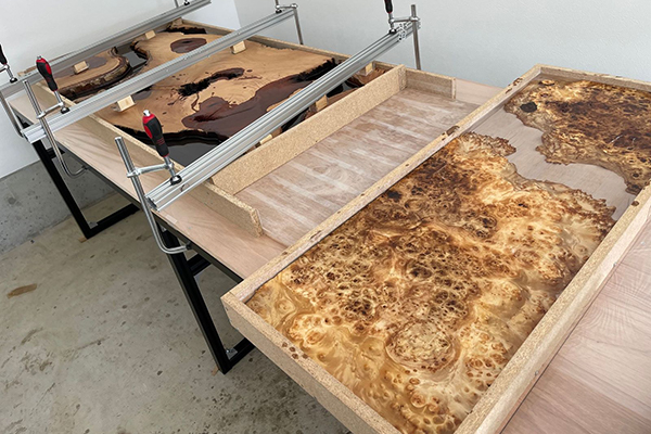 レジンテーブル 倉庫