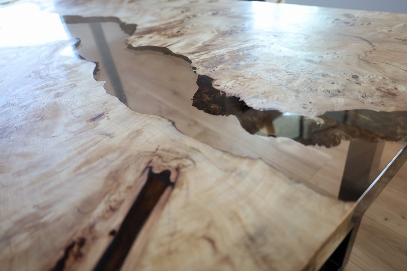 【神奈川県】ポプラ×クリア レジンテーブル