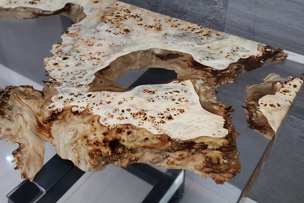 【東京都】ポプラ×クリア レジンカウンター