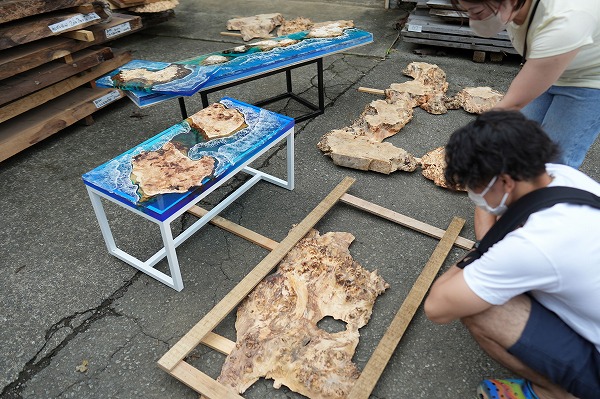 レジンテーブル 倉庫