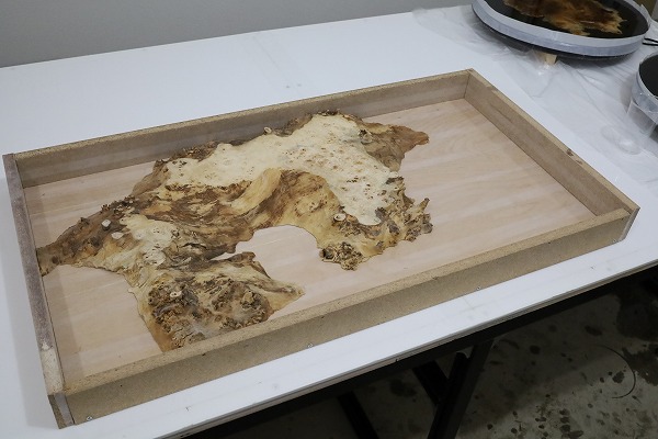 レジンテーブル 倉庫