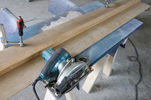 レジンテーブル 倉庫