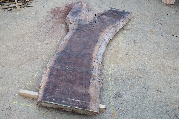 レジンテーブル 倉庫