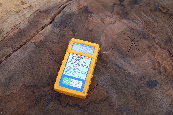 レジンテーブル 倉庫