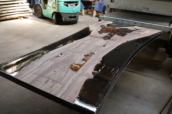 レジンテーブル 倉庫