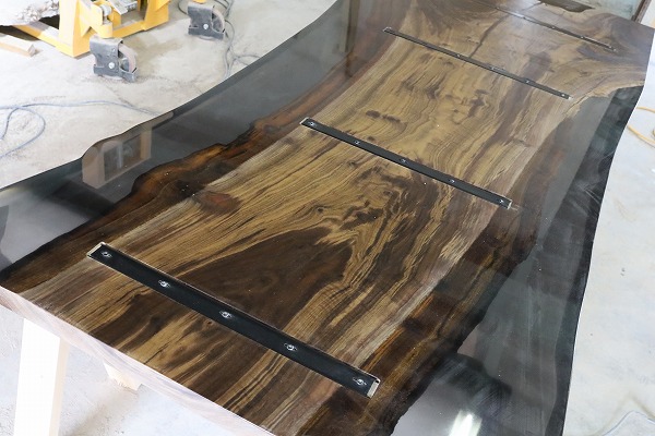 レジンテーブル 倉庫